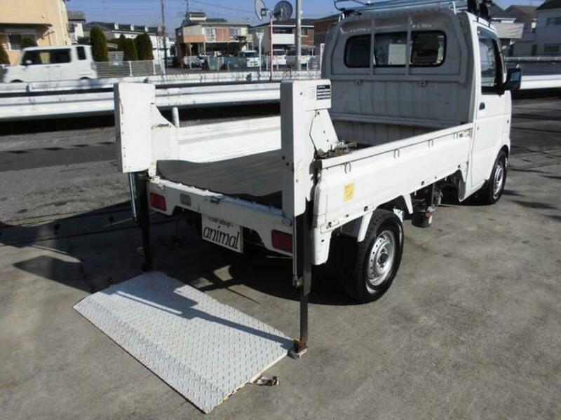 CARRY TRUCK
