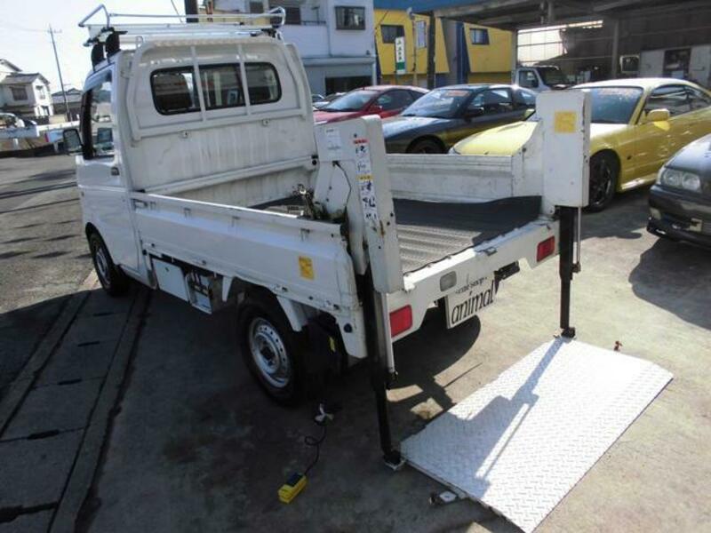 CARRY TRUCK