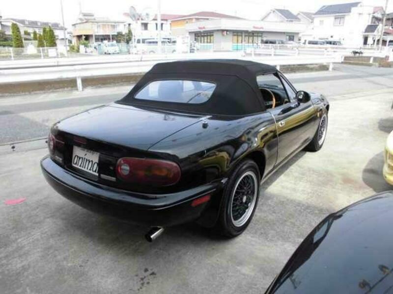 ROADSTER