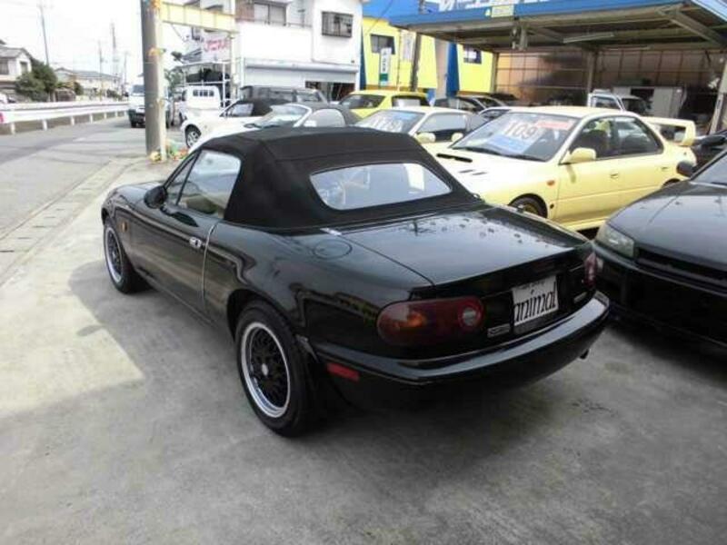 ROADSTER