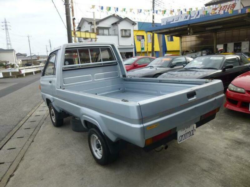 TOWNACE TRUCK