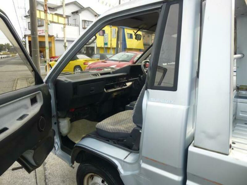 TOWNACE TRUCK