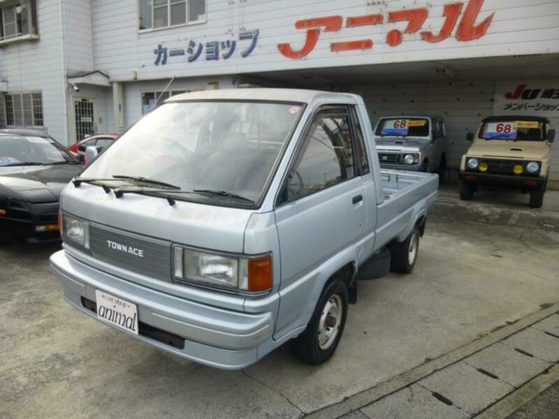 TOYOTA TOWNACE TRUCK