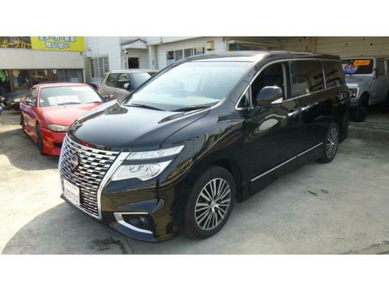 NISSAN ELGRAND
