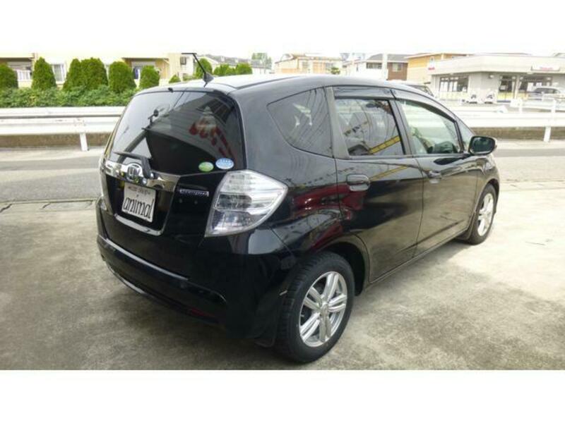 FIT HYBRID