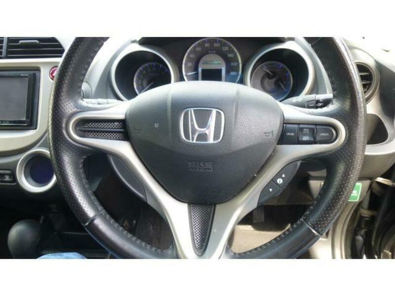 FIT HYBRID