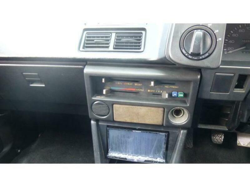 COROLLA LEVIN