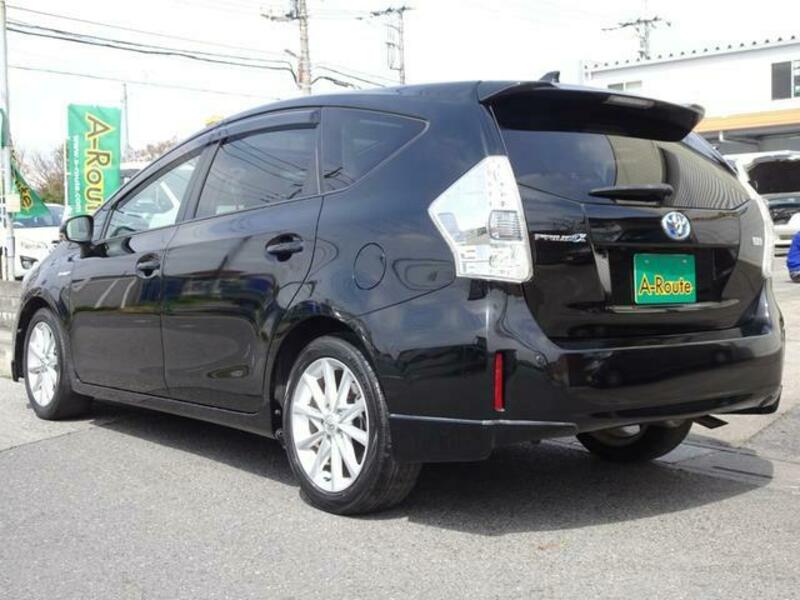 PRIUS ALPHA