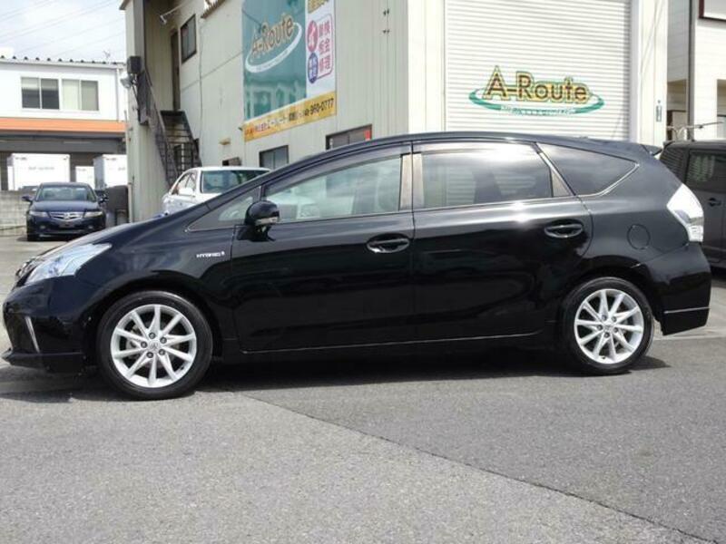 PRIUS ALPHA