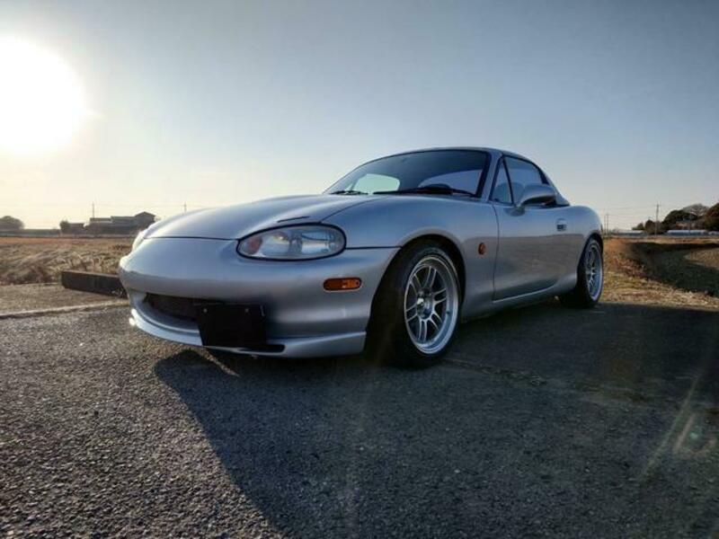 ROADSTER
