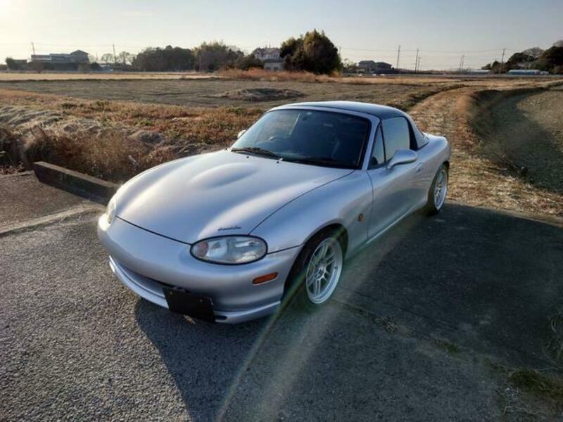 ROADSTER