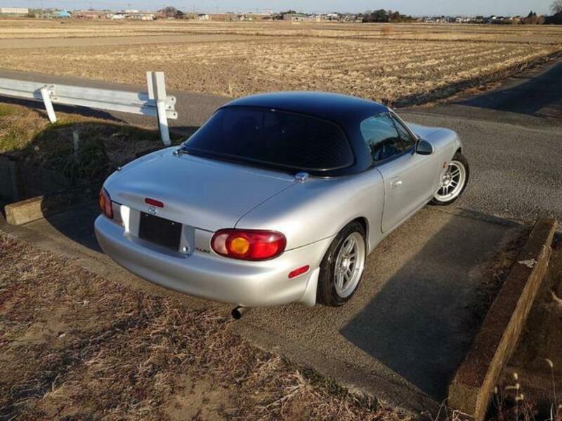 ROADSTER