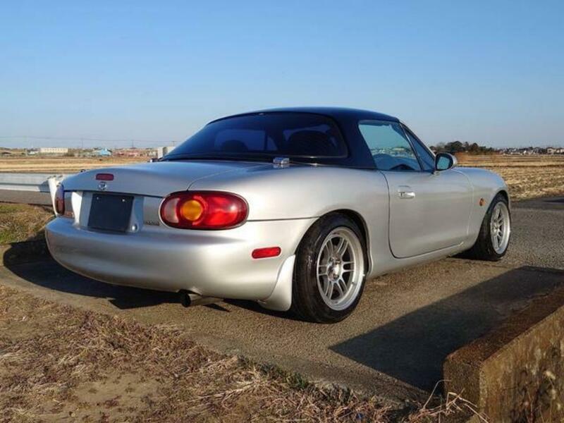 ROADSTER