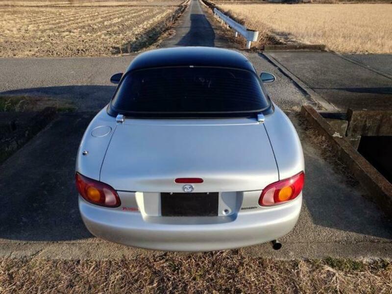 ROADSTER