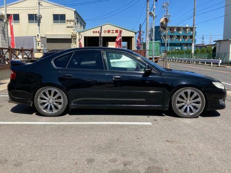 LEGACY B4