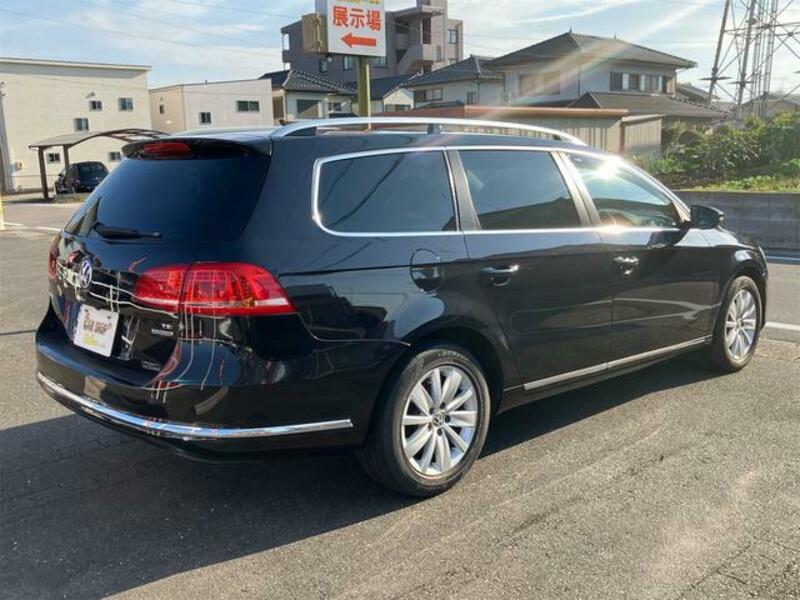 PASSAT VARIANT