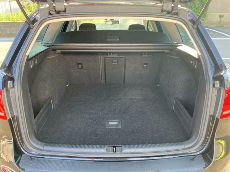 PASSAT VARIANT