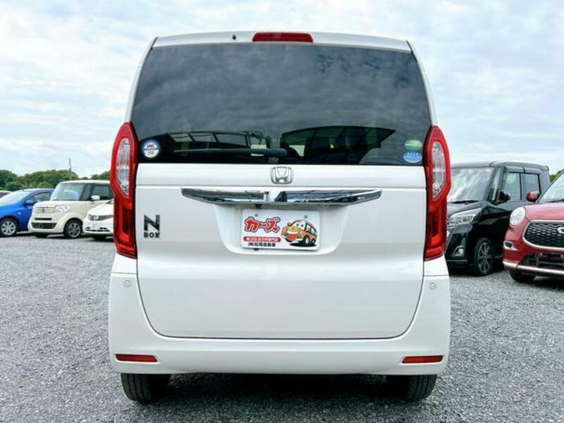 N BOX