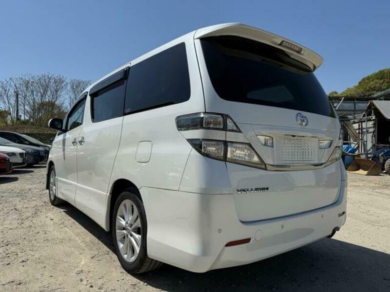 VELLFIRE