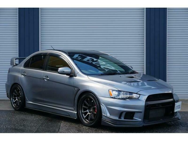 MITSUBISHI LANCER
