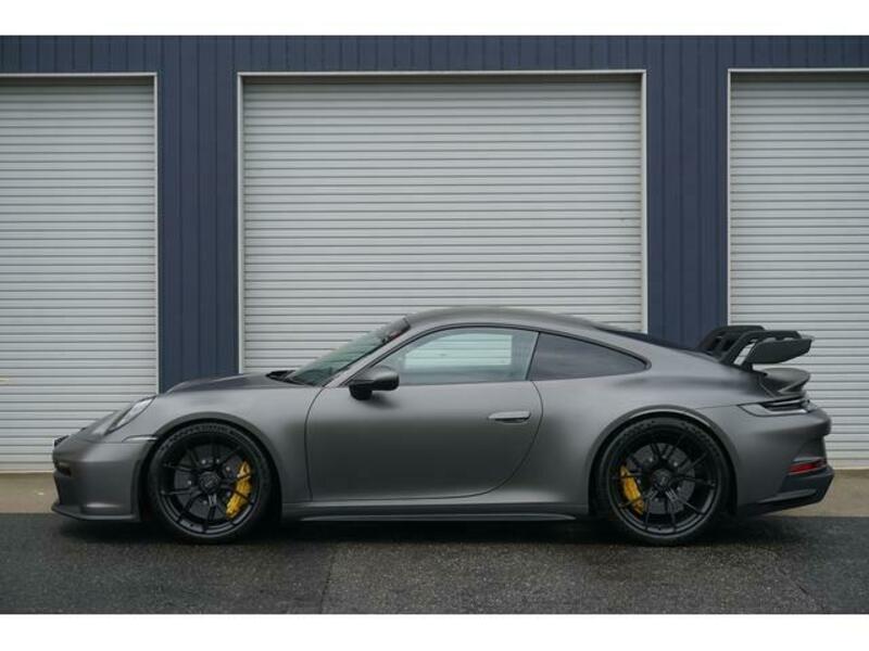 911