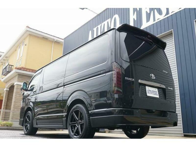 HIACE VAN