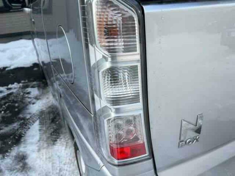 N BOX