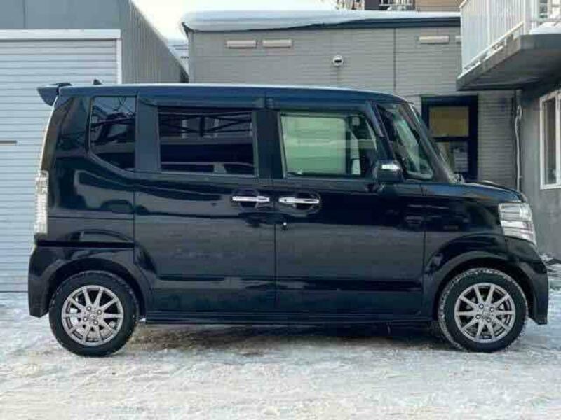 N BOX CUSTOM