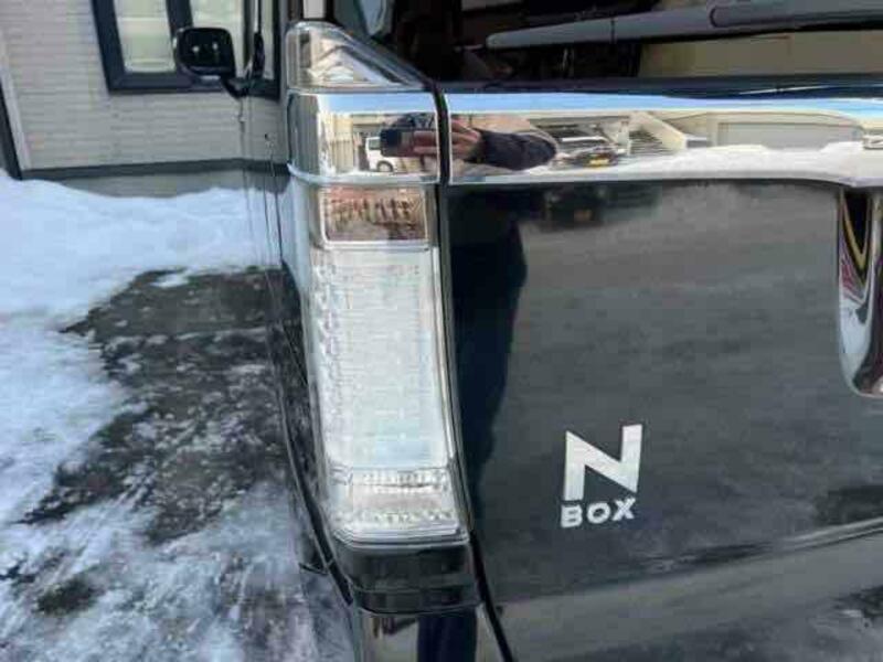 N BOX CUSTOM