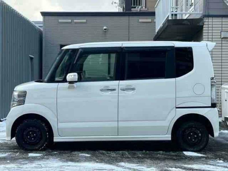 N BOX CUSTOM