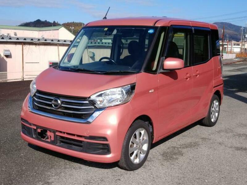 NISSAN DAYZ ROOX