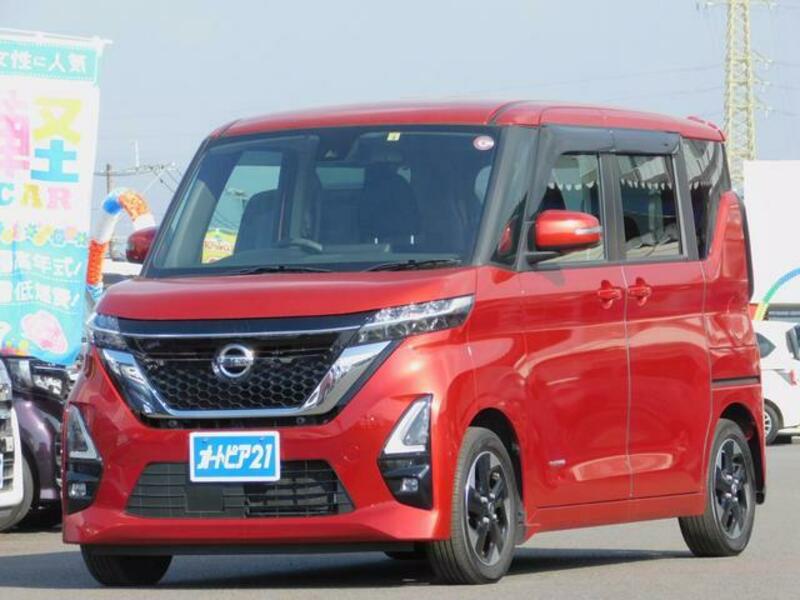 NISSAN ROOX