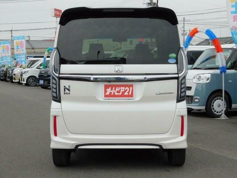 N BOX CUSTOM