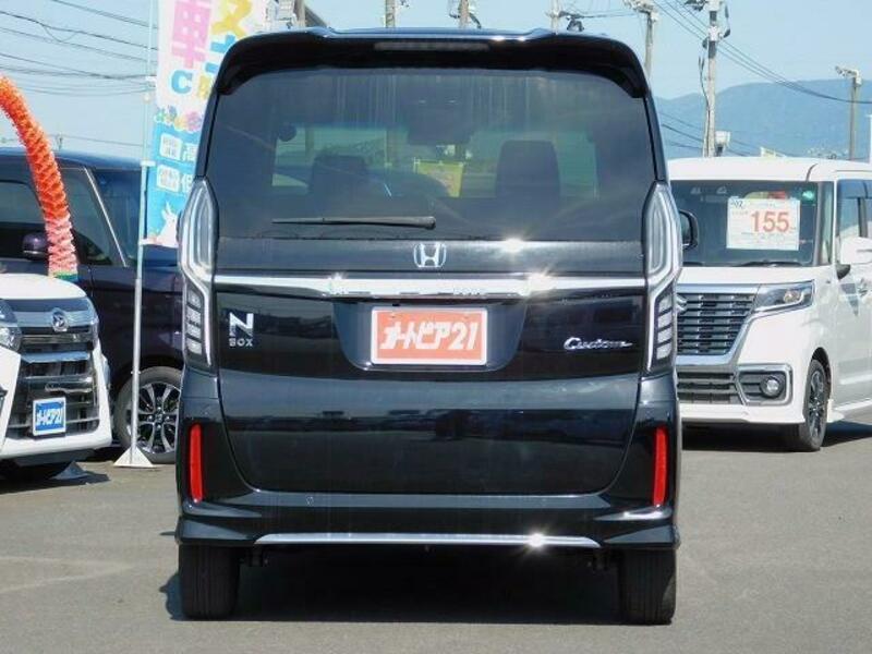 N BOX CUSTOM