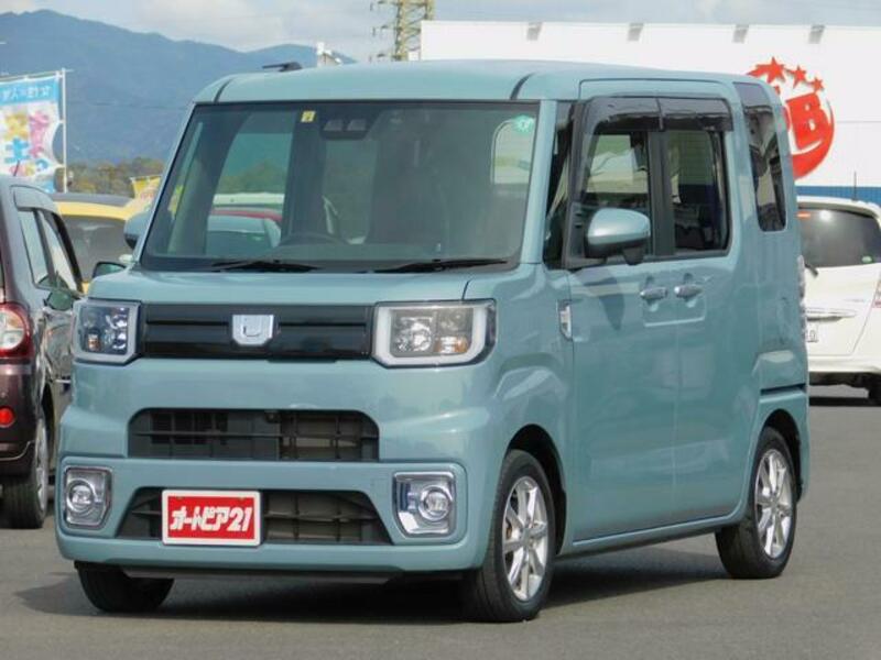 DAIHATSU WAKE