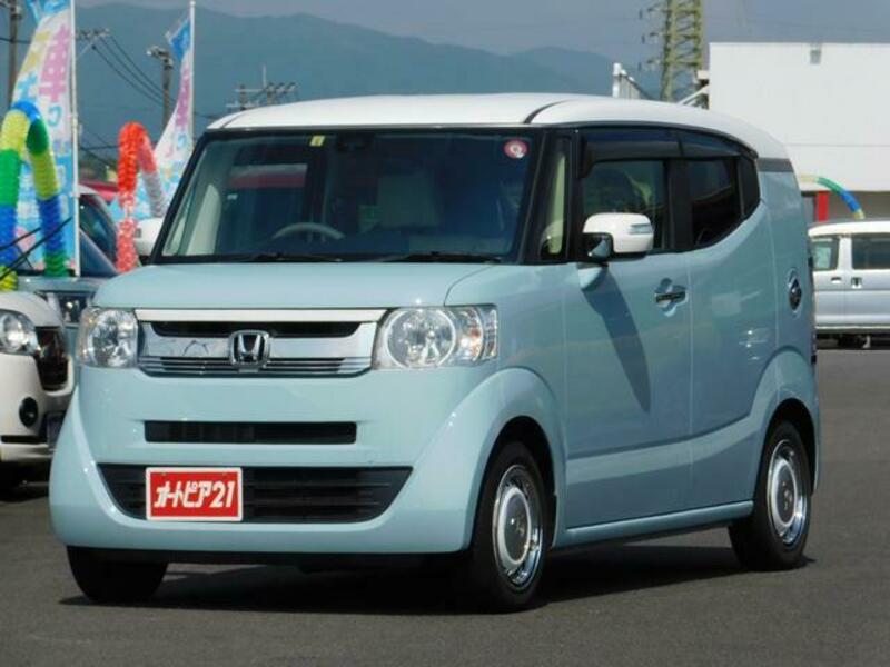 HONDA N BOX SLASH