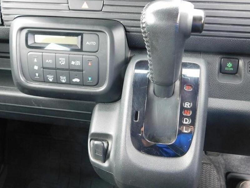 N-VAN