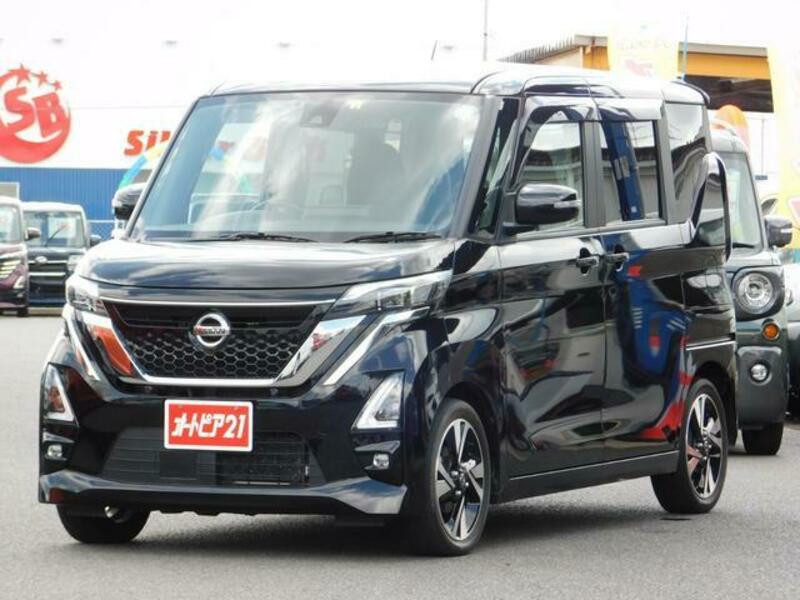NISSAN ROOX