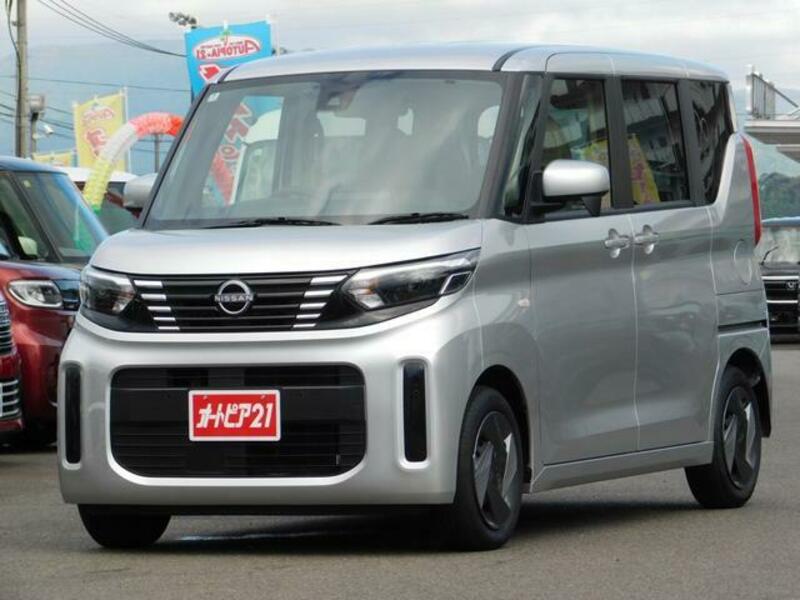 NISSAN ROOX