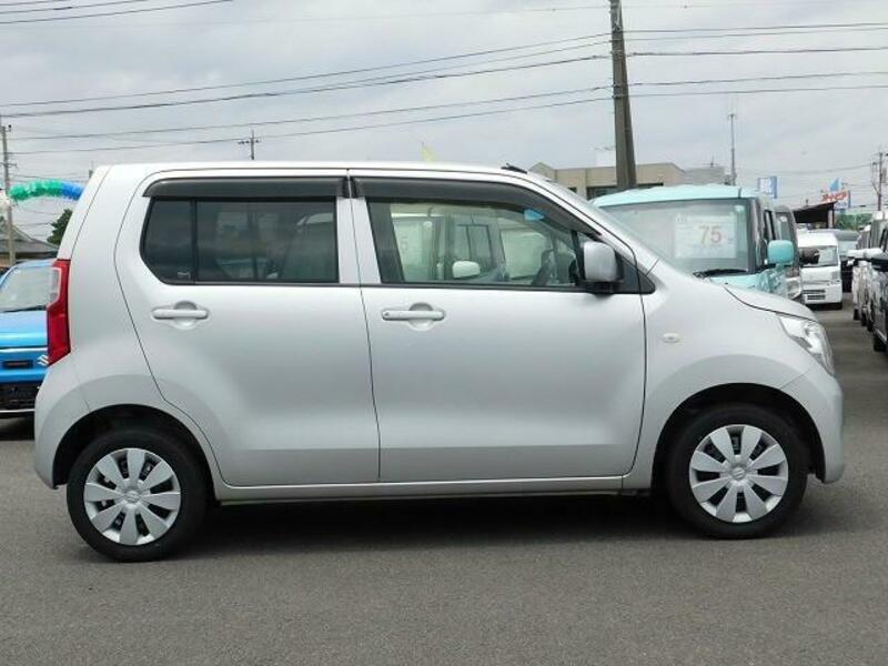 WAGON R
