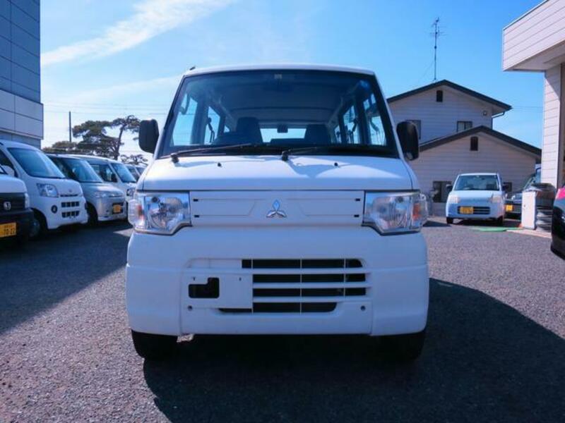 MINICAB VAN