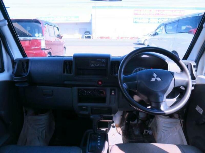 MINICAB VAN