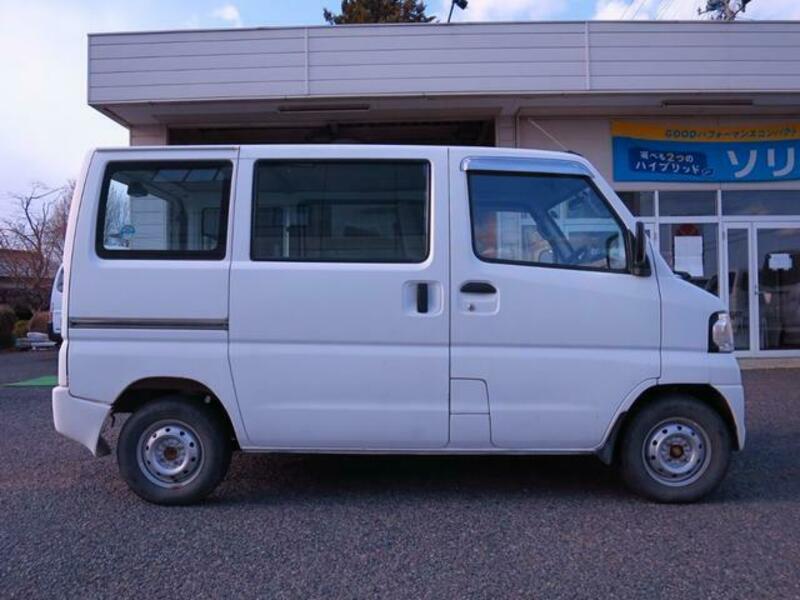 MINICAB VAN