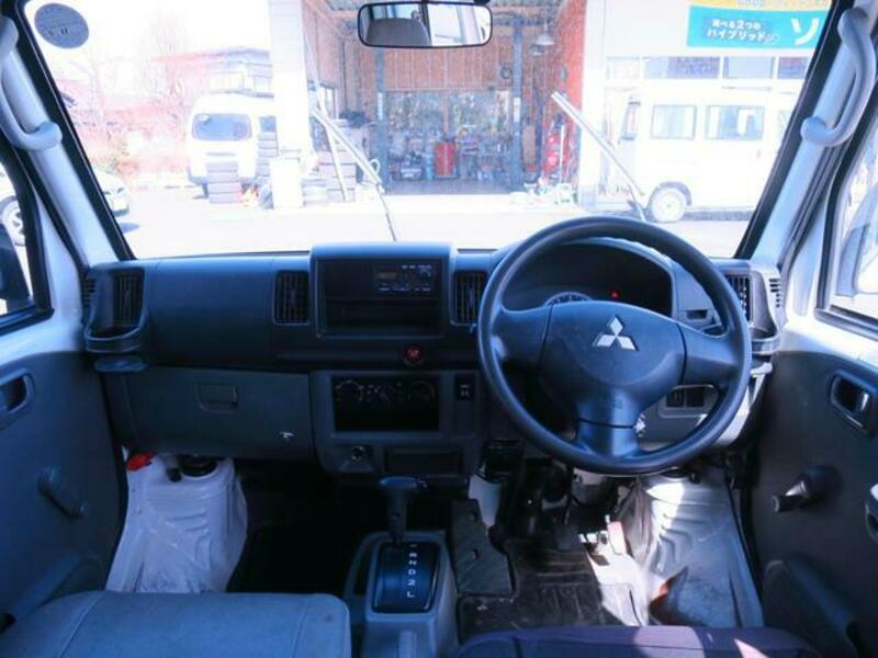 MINICAB VAN