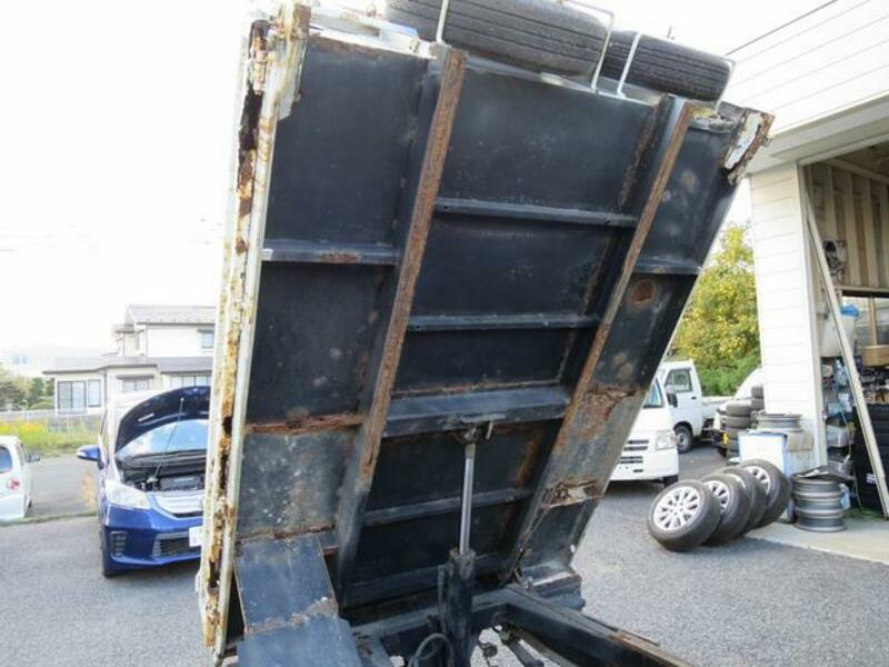 BONGO TRUCK