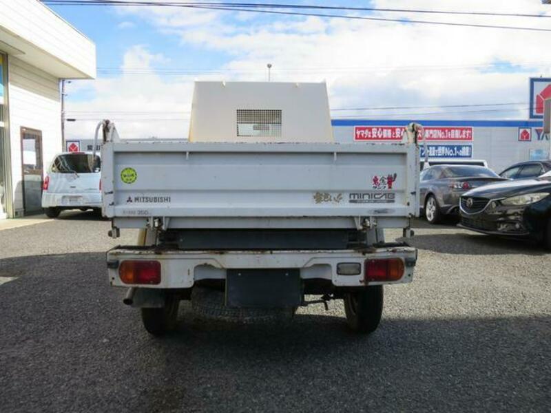 MINICAB TRUCK
