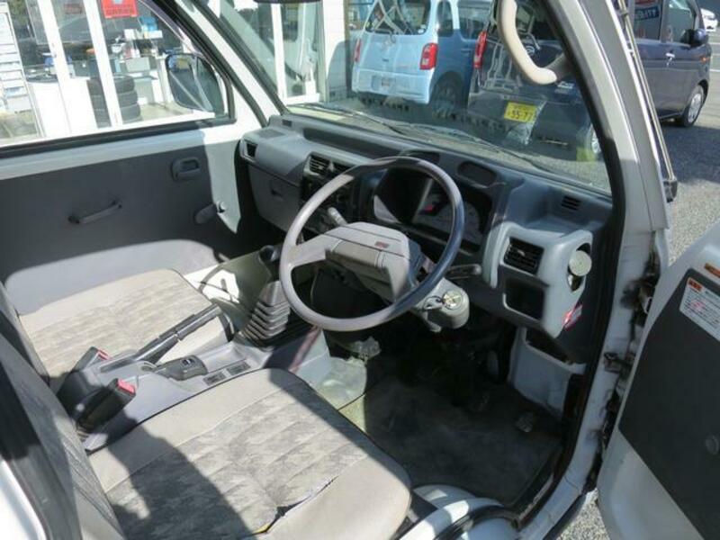 MINICAB TRUCK