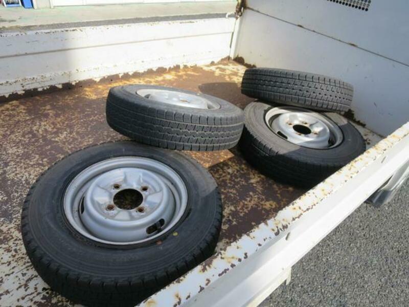 MINICAB TRUCK