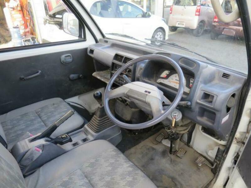MINICAB TRUCK