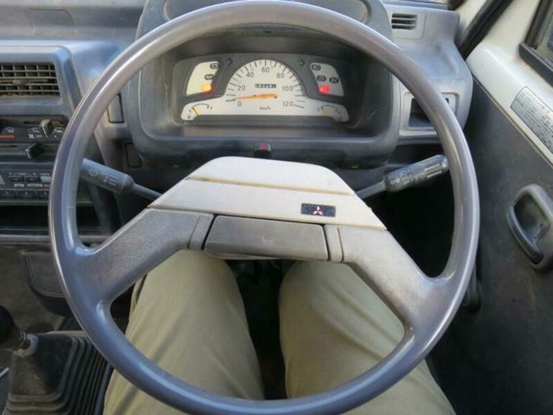 MINICAB TRUCK